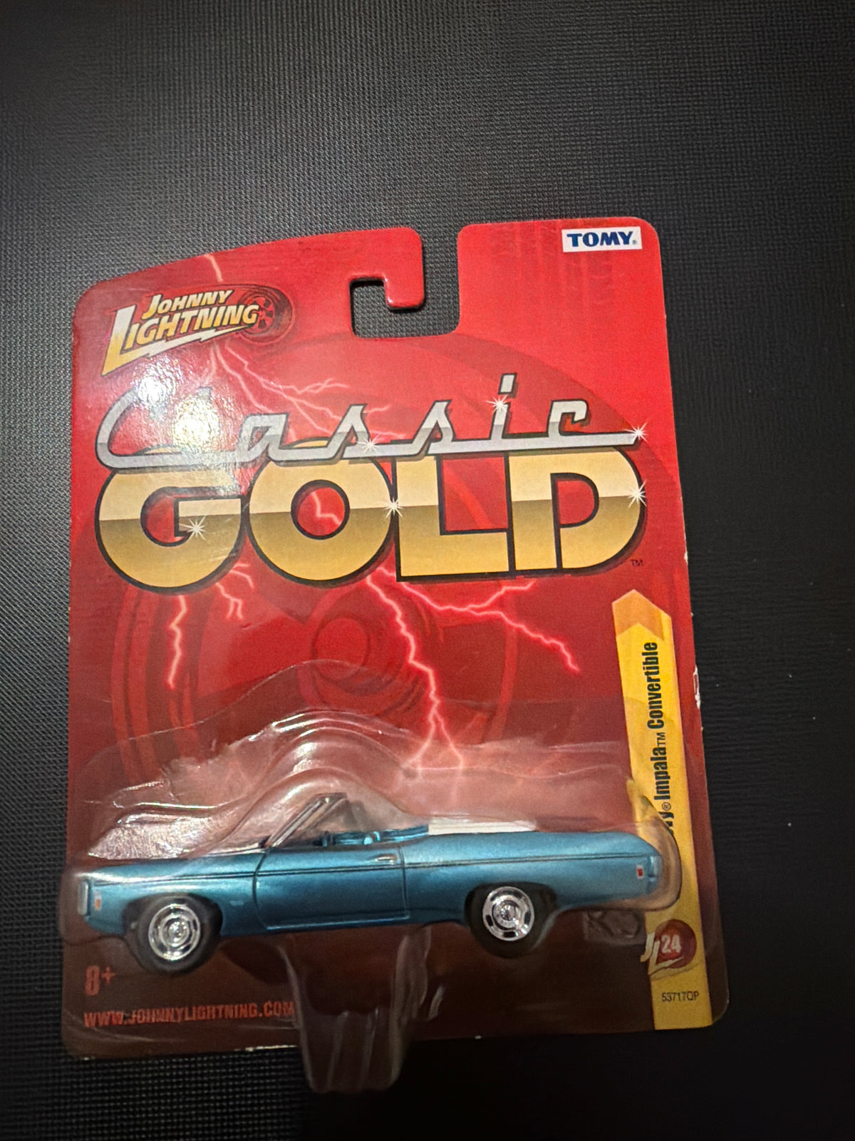 Johnny Lightning Classic Gold – 1969 Chevy Impala Convertible – Release 24 – 1:64