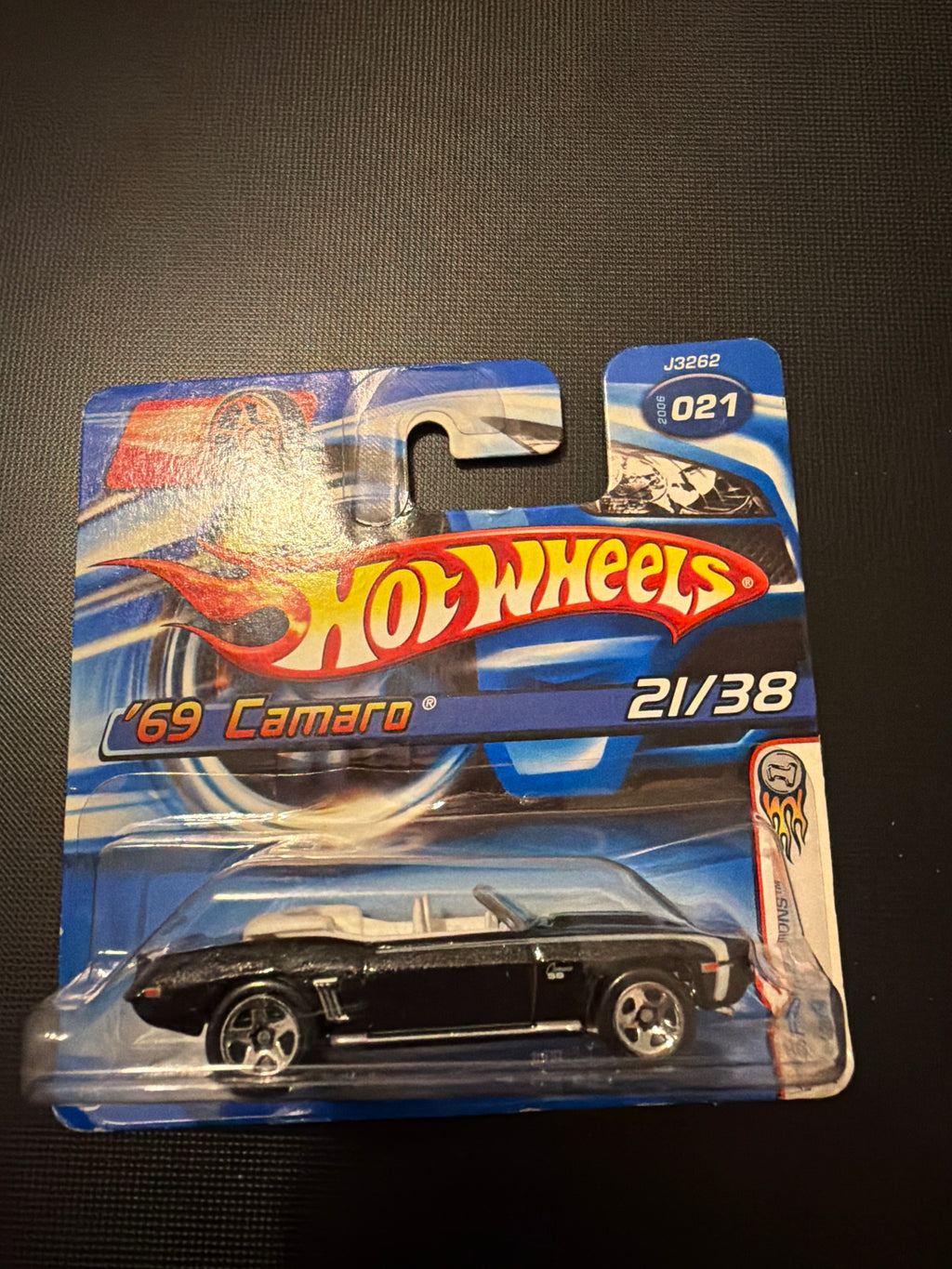 Hot Wheels 2006 First Editions – ’69 Camaro – 21/38 – 1:64