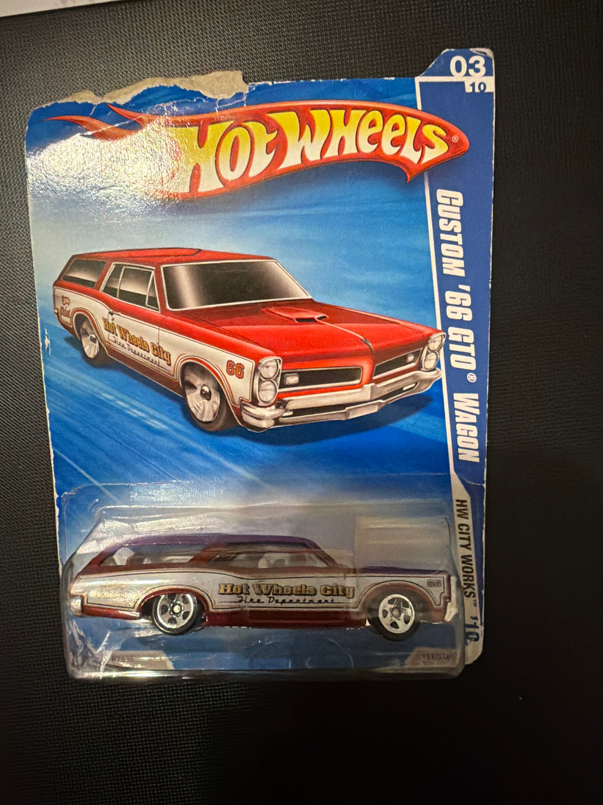 Hot Wheels 2010 HW City Works – Custom ’66 GTO Wagon – 3/10 – 1:64